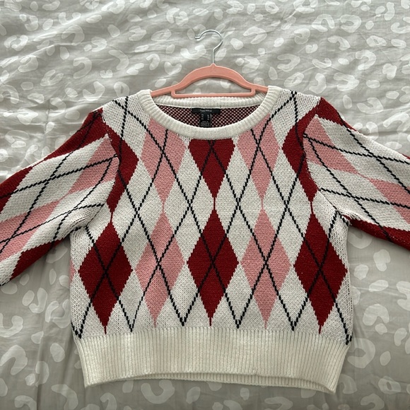 Forever 21 sweater ๐๐๐๐๐size XL - Picture 1 of 3